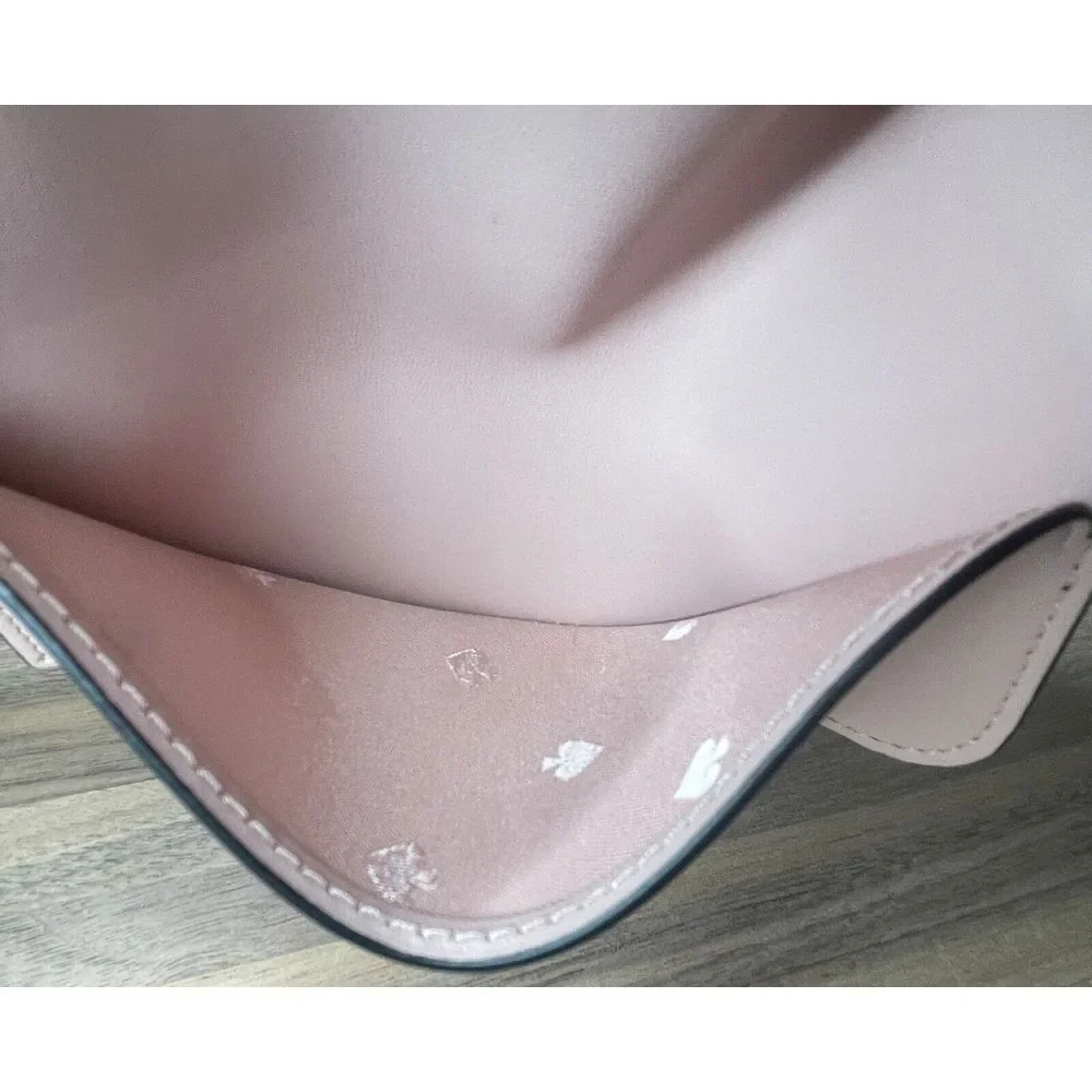 Kate Spade Frosty Penguin Leather‎ Passport Holder Travel Wallet Multi